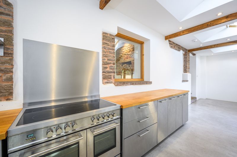 Kitchen- click for photo gallery